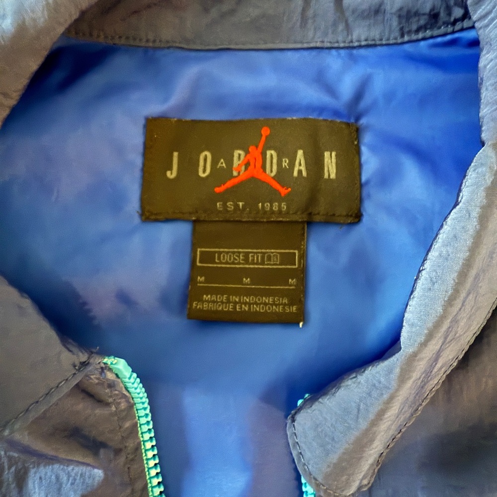 Jordan Essentials Woven Jacket View 2